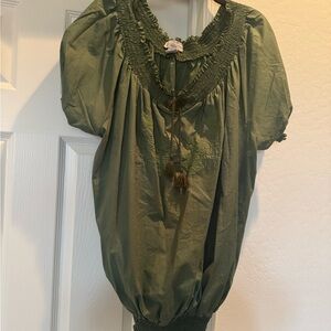Stunning dark forest green plus size 3X short sleeve top